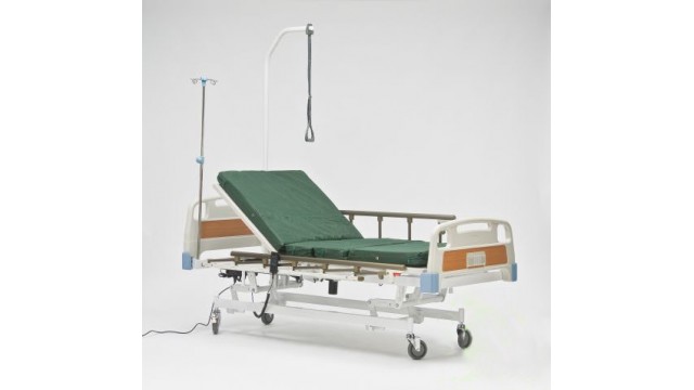 RS201 Кровать медицинская трёхфункциональная с электрическими приводами